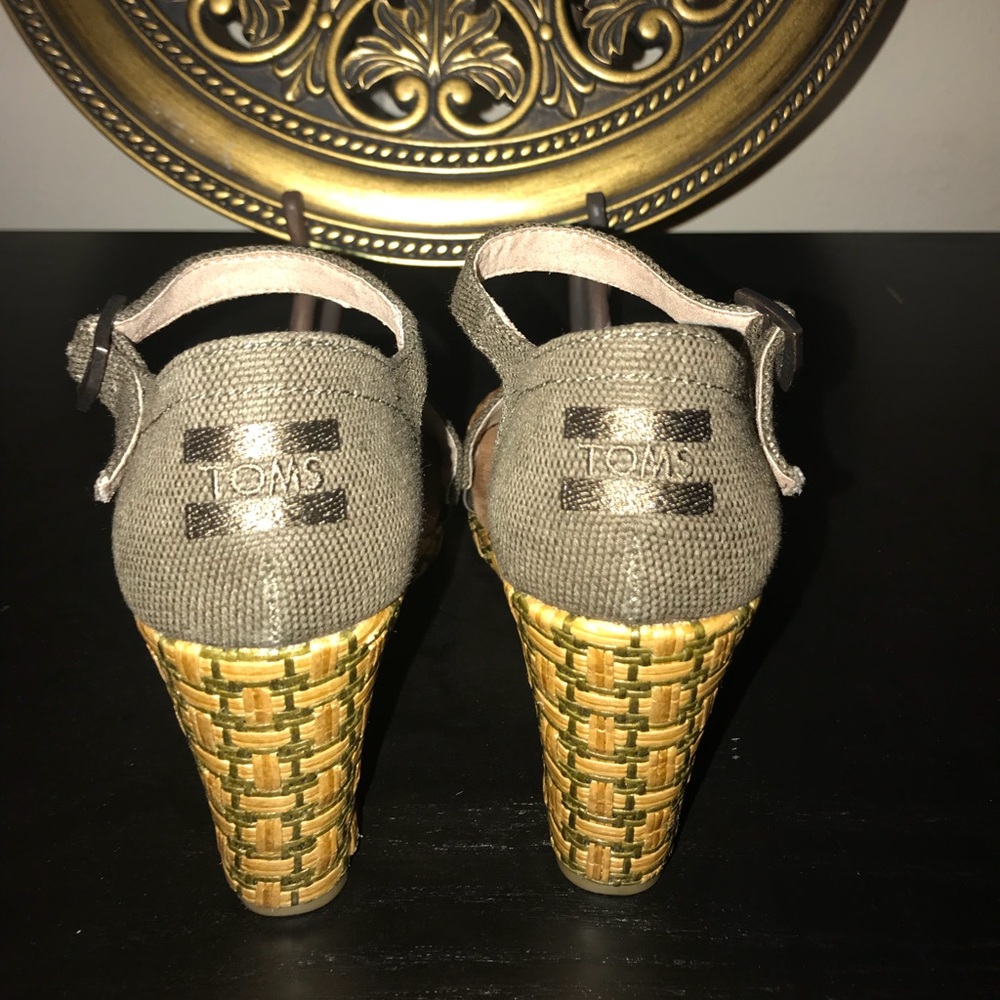 TOMS Wedges